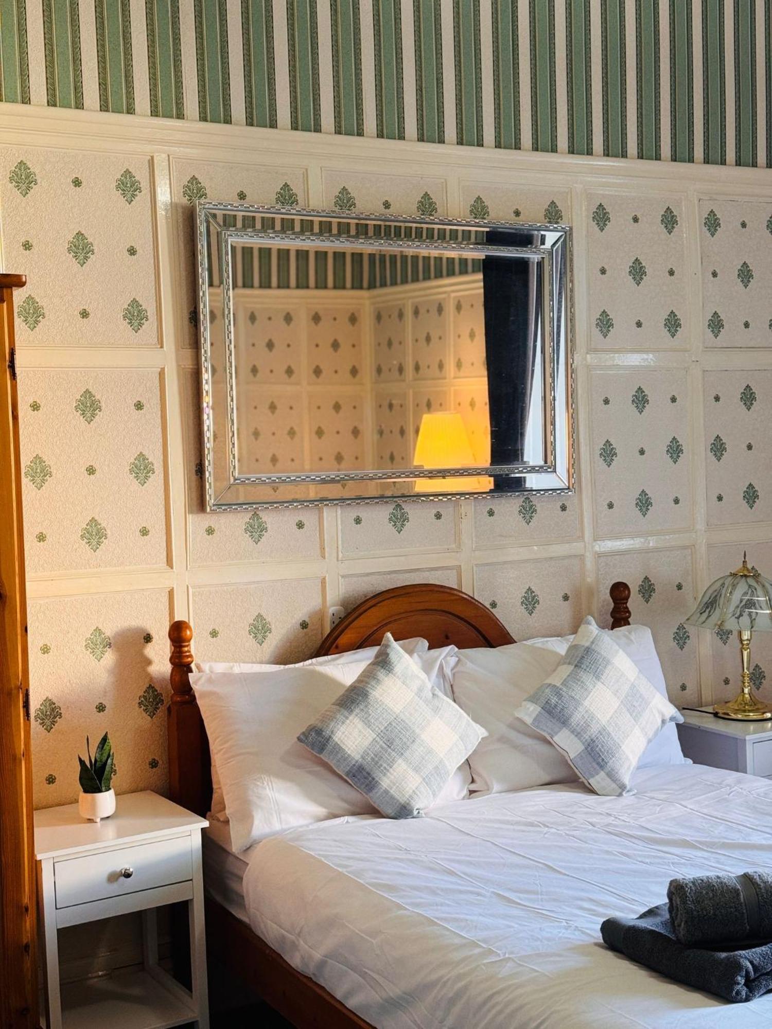 Edinburgh Travel Guest House Kültér fotó