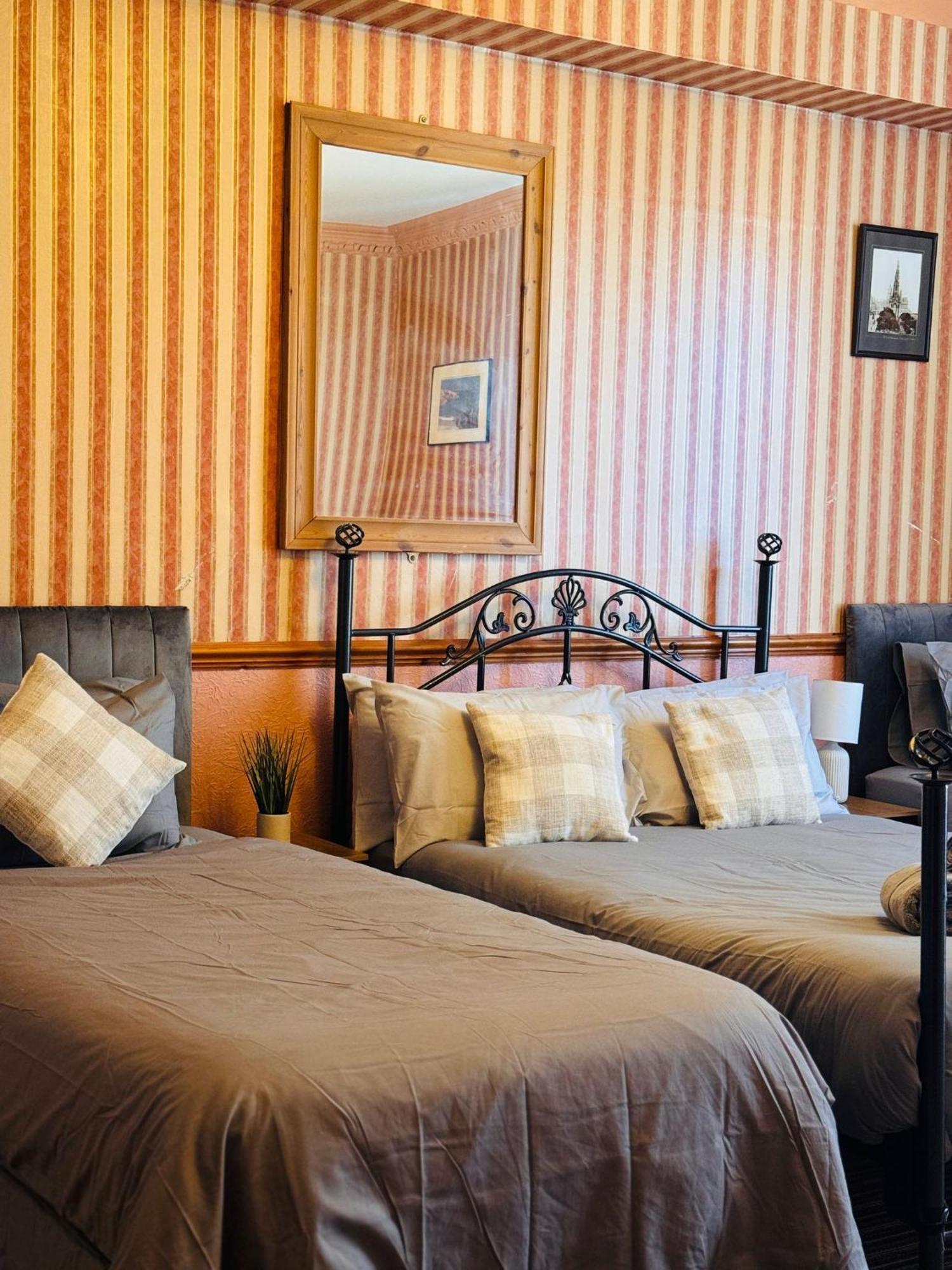 Edinburgh Travel Guest House Kültér fotó