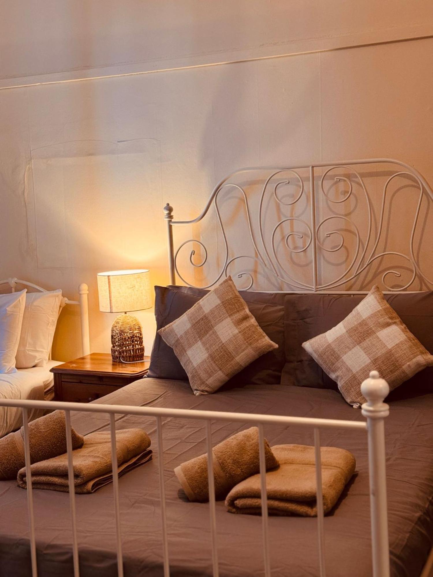 Edinburgh Travel Guest House Kültér fotó