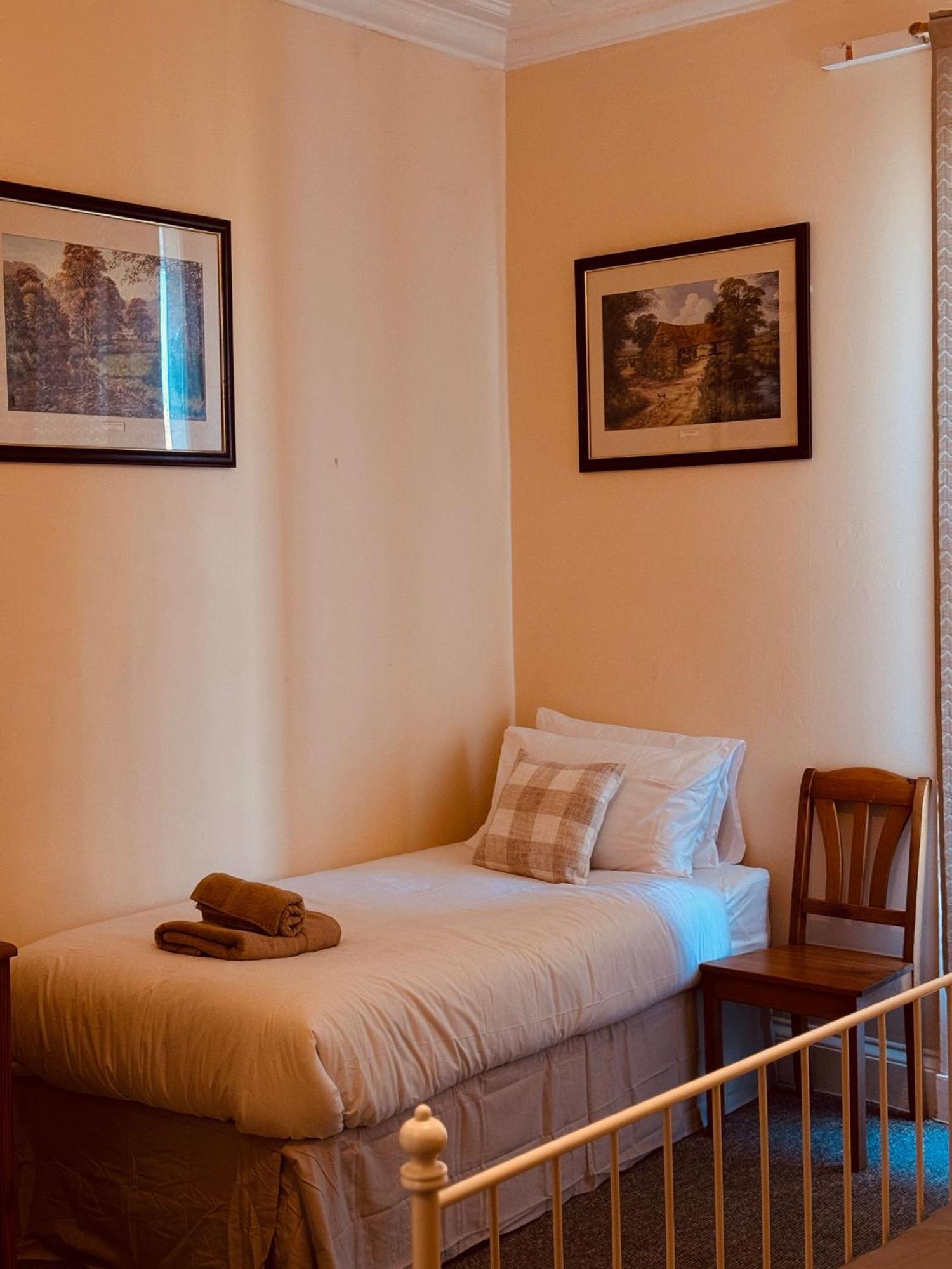 Edinburgh Travel Guest House Kültér fotó