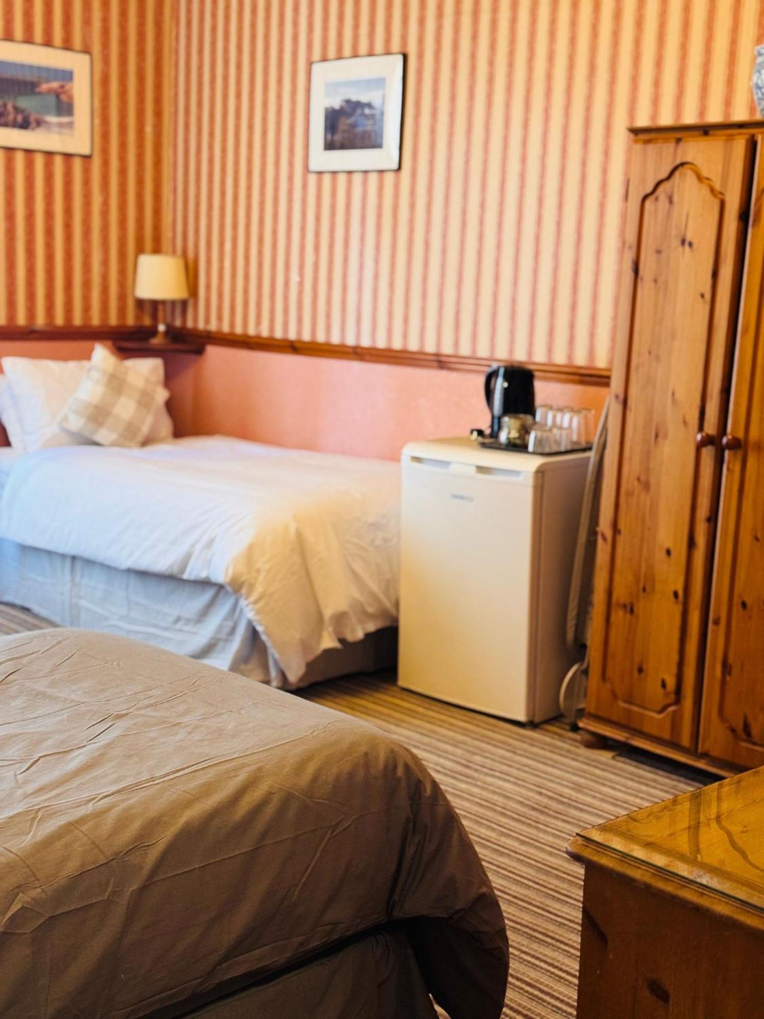 Edinburgh Travel Guest House Kültér fotó