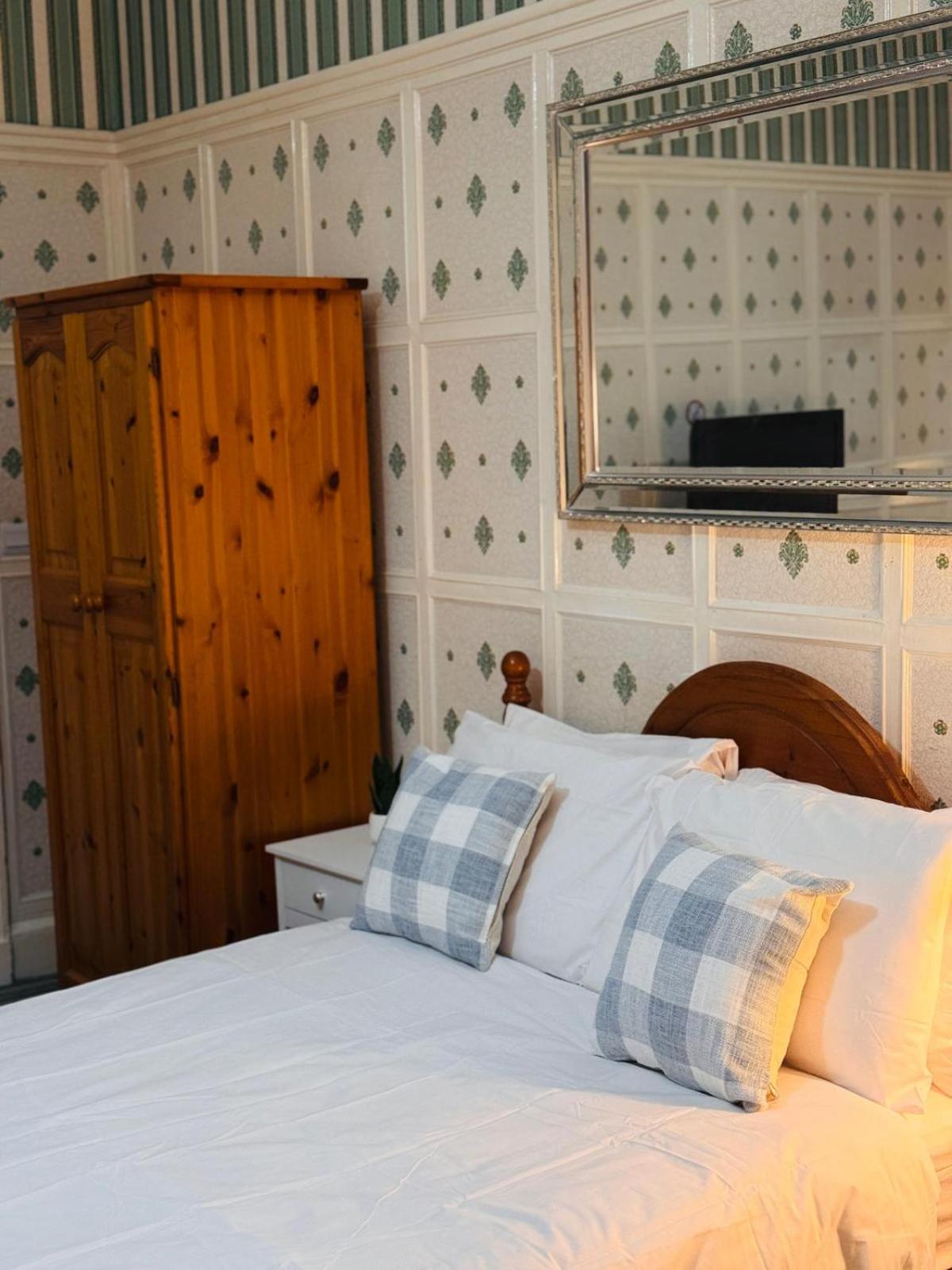 Edinburgh Travel Guest House Kültér fotó