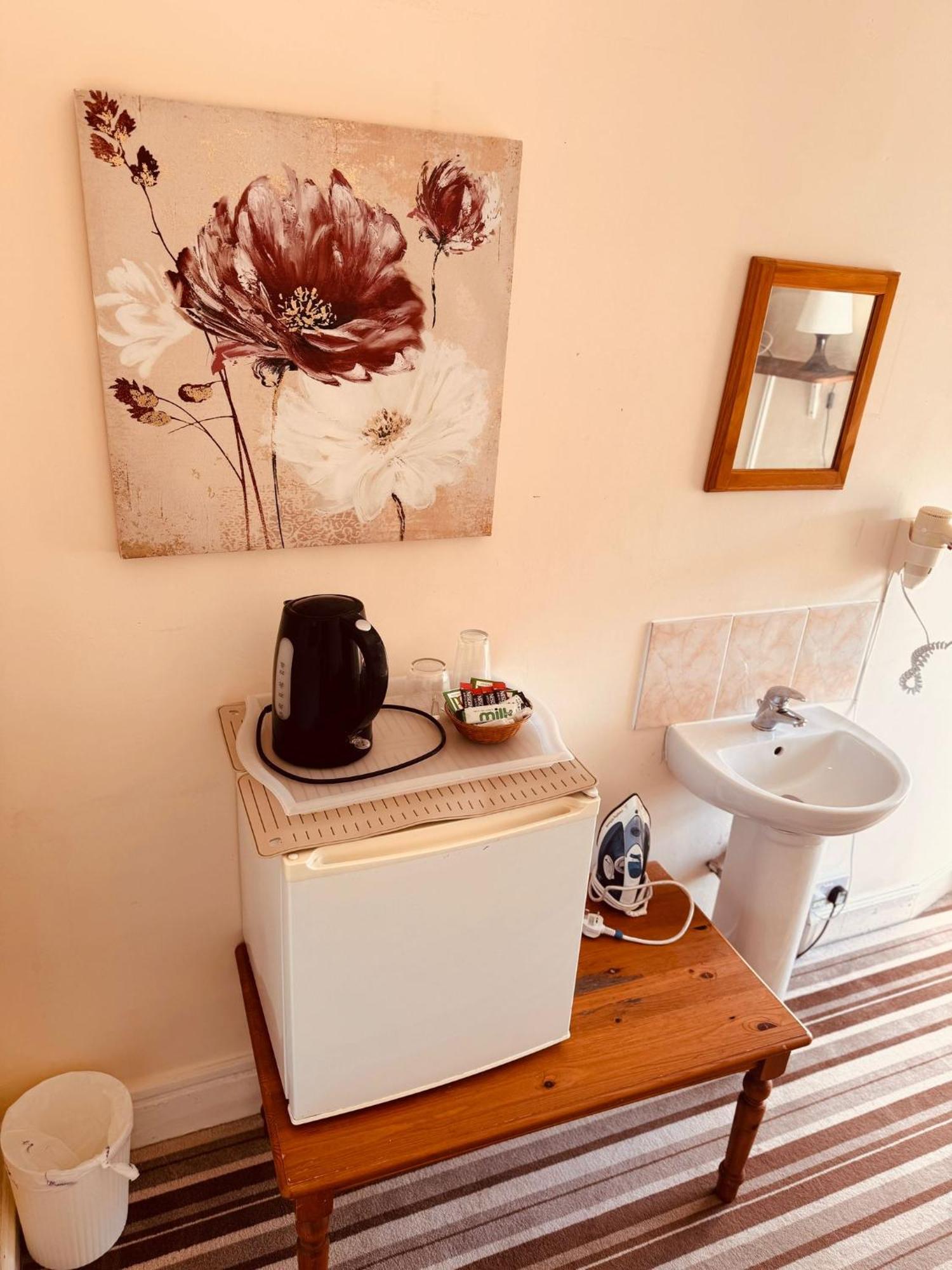 Edinburgh Travel Guest House Kültér fotó